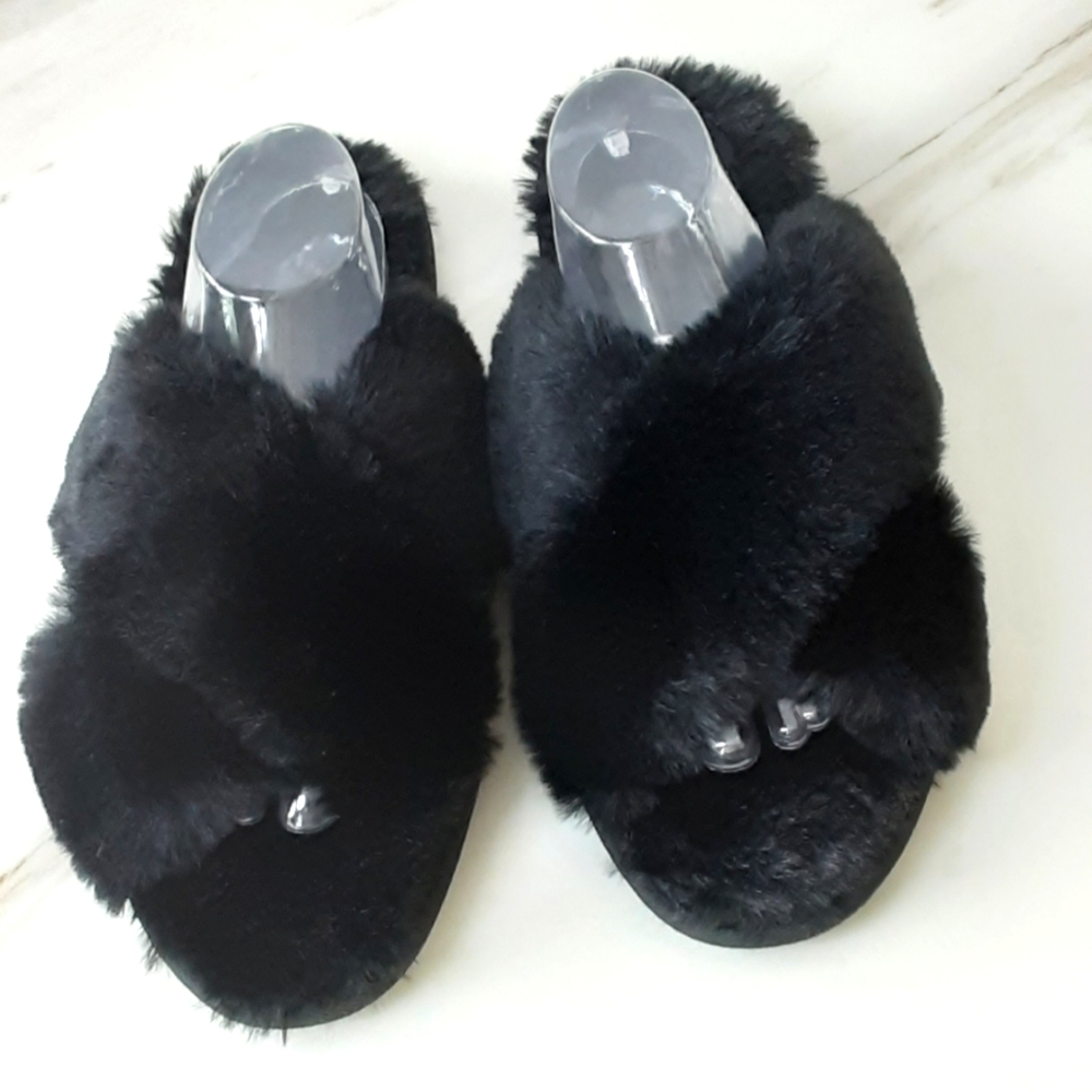 NWOT STARS ABOVE Paris Faux Fur Criss-Cross Slippers Sz 11/12